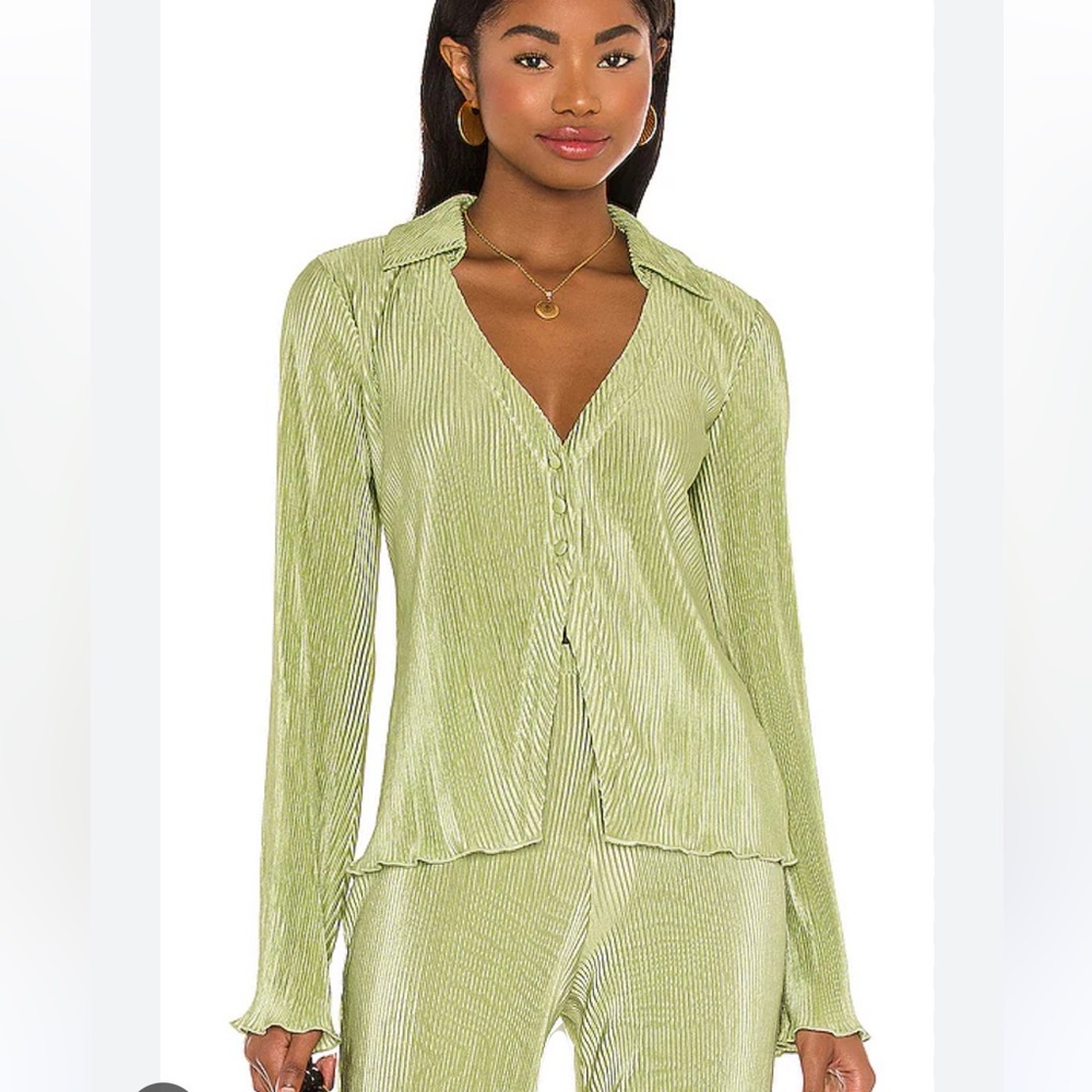Song of style Mara top